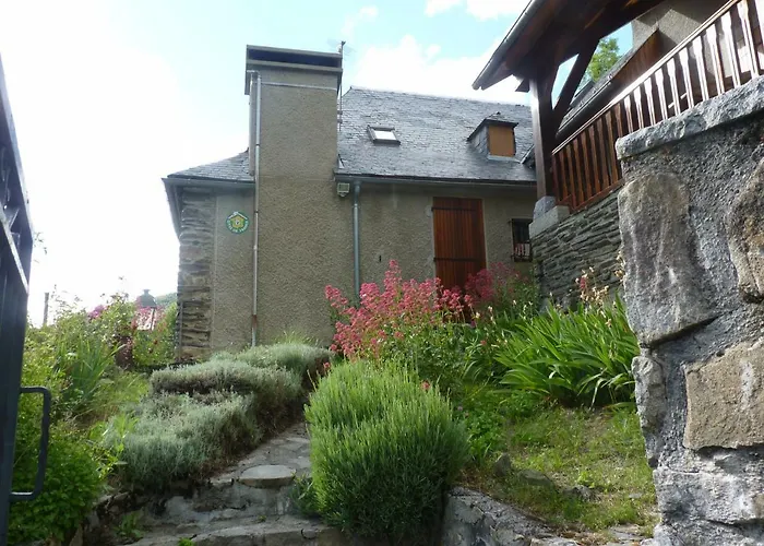 Familial Fouga Bareilles