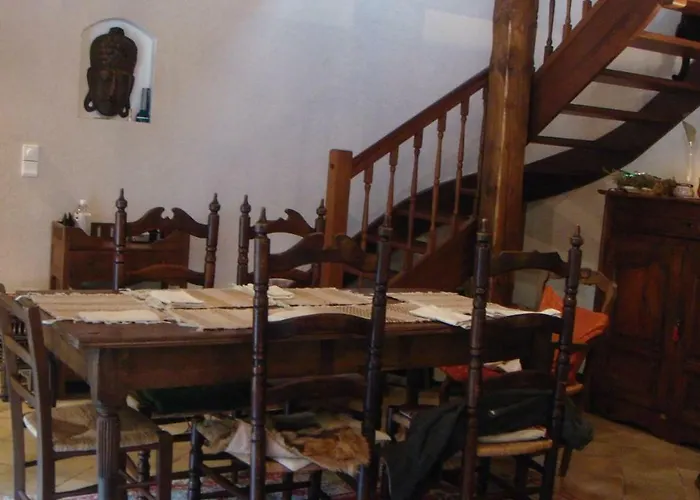 샬레 Familial Fouga *