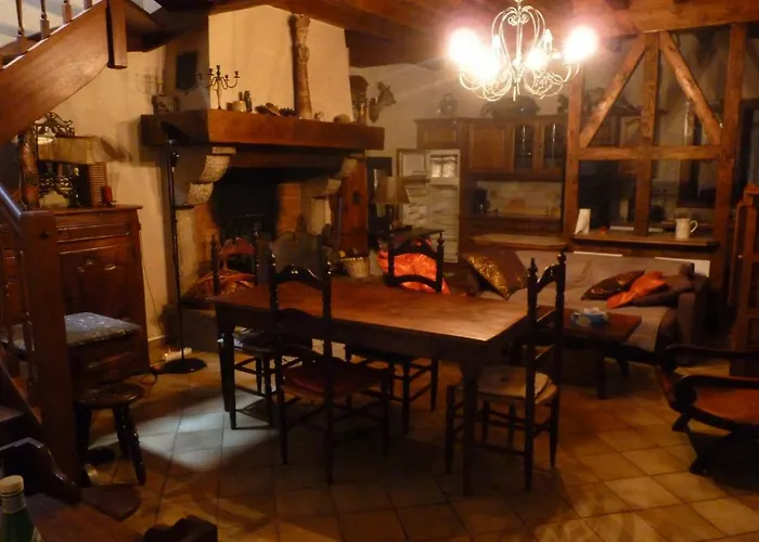 샬레 Familial Fouga *